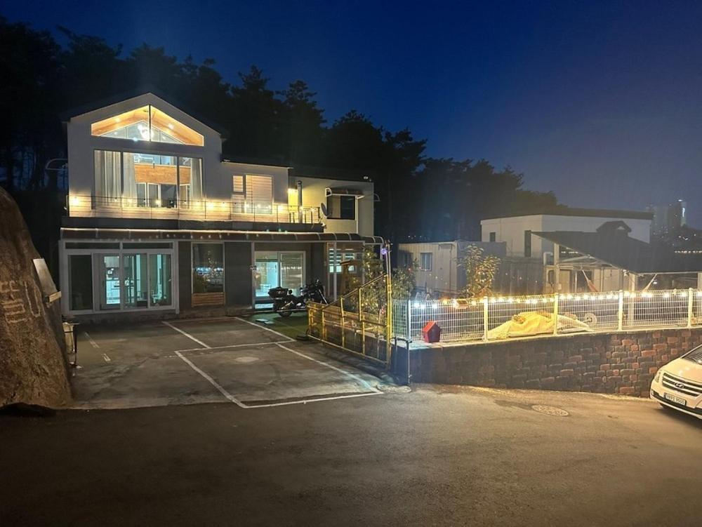 Sokcho Ulsanbawi Bed And Breakfast Ngoại thất bức ảnh